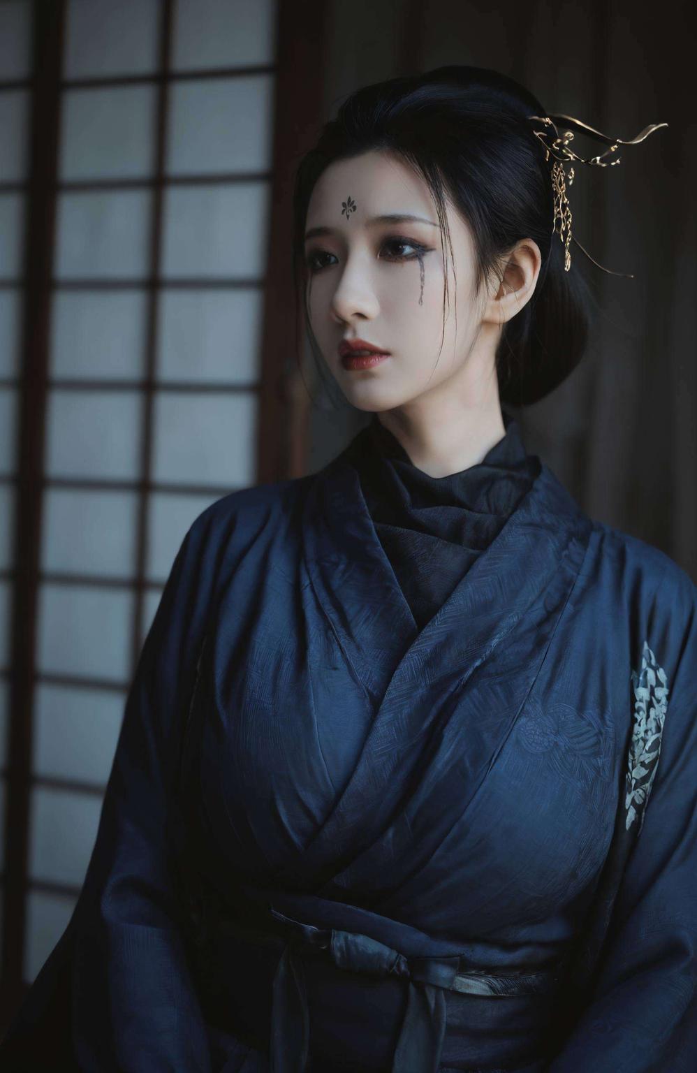 色彩饱满让你的手机瞬间变身国漫迷的时尚宠儿！